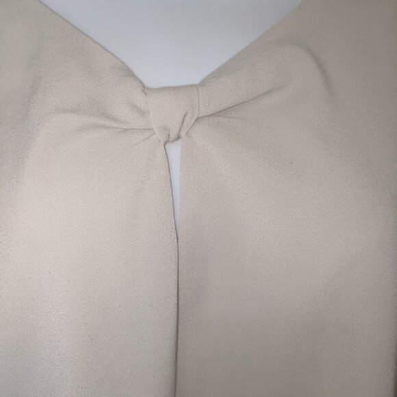 ---  Beige Blouse with Knot on the Front Size Large - Picture 3 of 3